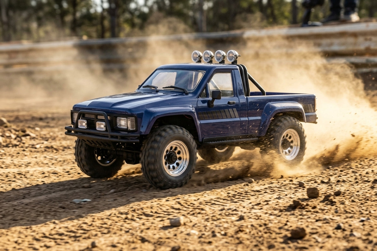 Venture18 1985 Toyota Hilux SR5 - Blue