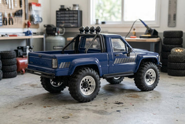 Venture18 1985 Toyota Hilux SR5 - Blue