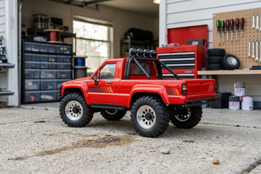 Venture18 Toyota Hilux SR5 - Red