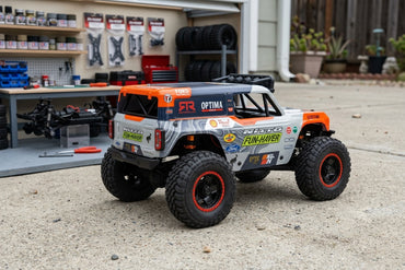 Venture18 U4 Ford Bronco 4400 - Loren Healy
