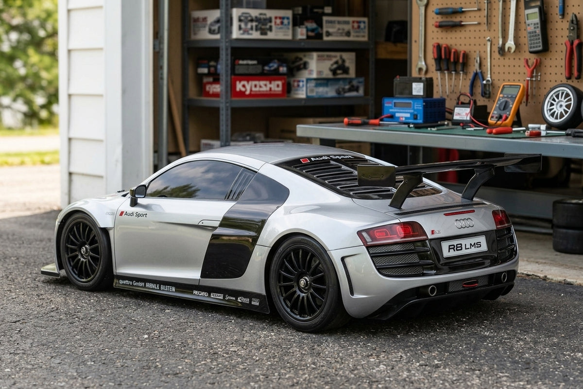1/10 R/C Audi R8 LMS 2008 (TT-02)