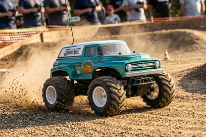 1/10 R/C Squash Van (Green & White Painted Body)