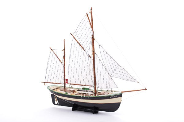 1:60 Dana - Plastic hull Photo manual