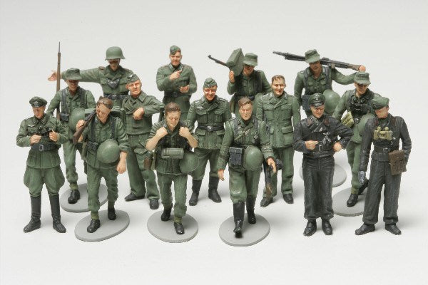 1/48 Tysk infanteri på manøvre 