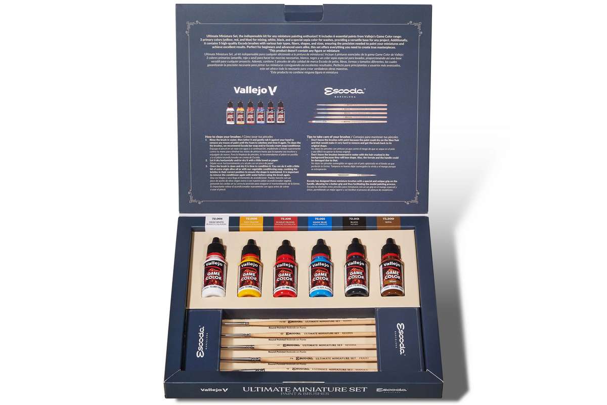Ultimate Game Color miniature set, Paint & Brushes