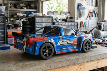 QuantumR Flux 4S 1/8 4WD Race Truck - Blue/Red