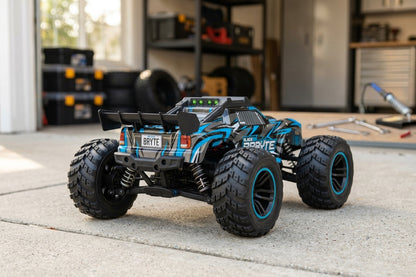 Spryte ST 1/20 4WD Electric Stadium Truck - Blue