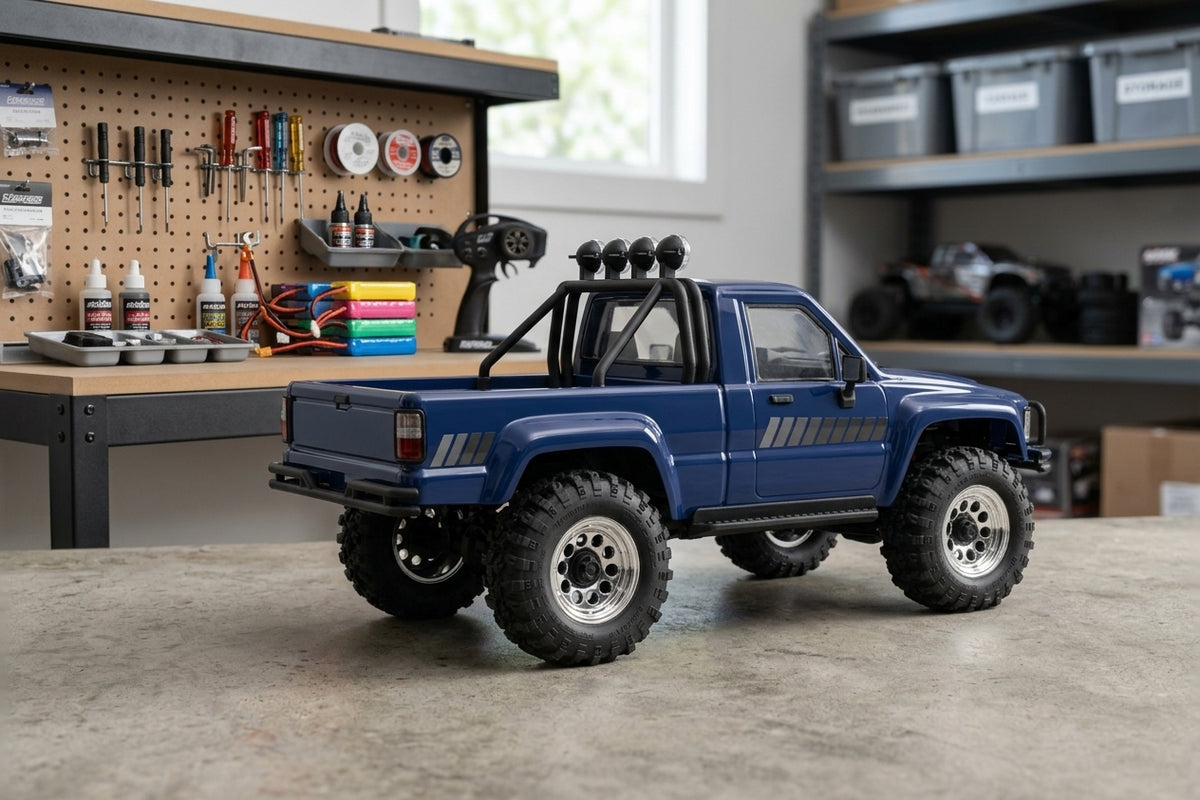 Venture18 Flux 1985 Toyota Hilux SR5 - Blue (T)